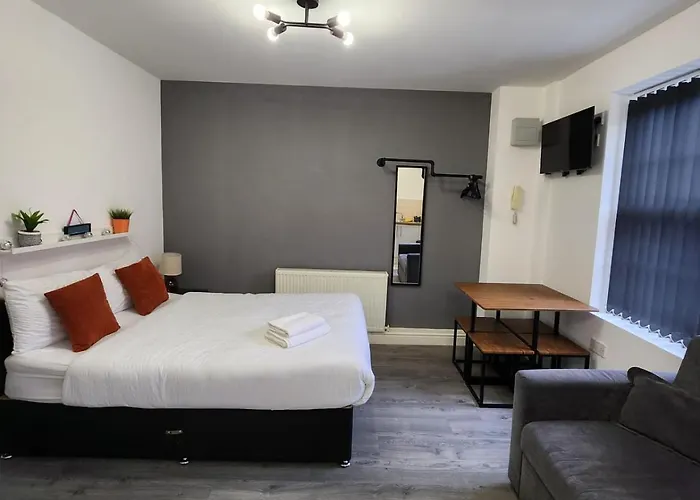 Cosy Chic Studio In Central Liverpool