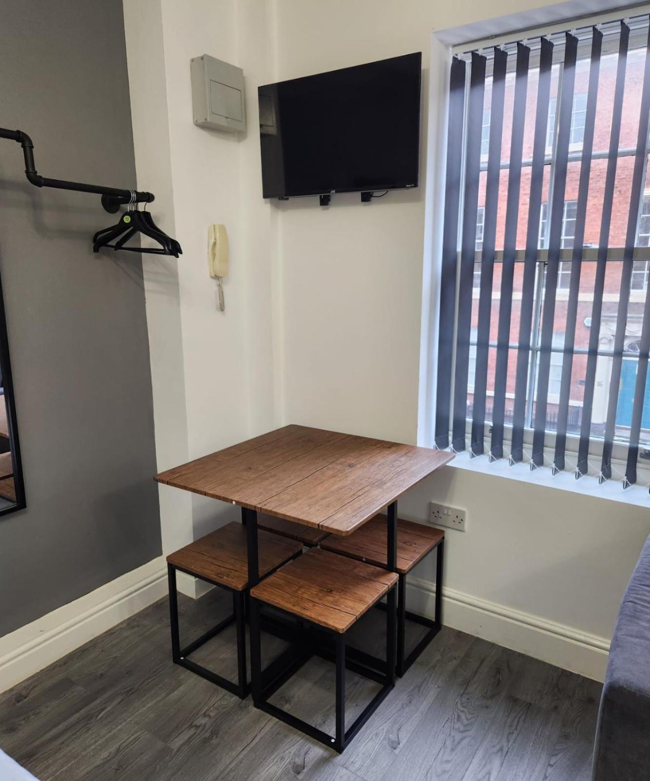 Cosy Chic Studio In Central Liverpool